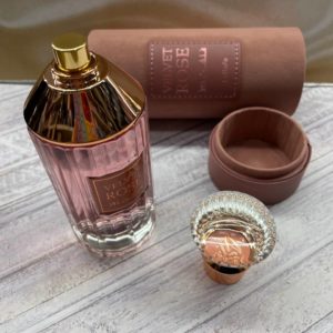 Духи Lattafa Perfumes Velvet Rose (копия) 100 мл Духи Lattafa Perfumes Velvet Rose (копия) 100 мл