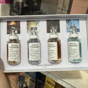 Подарочный набор Maison Martin Margiela 4 шт по 30 мл (копия) Подарочный набор Maison Martin Margiela 4 шт по 30 мл (копия)